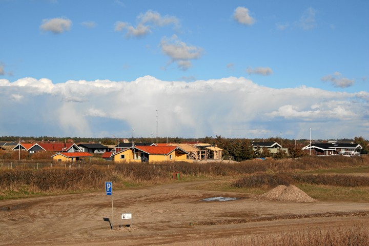 IMG17061.JPG - Blick von der Düne auf Blaavand
